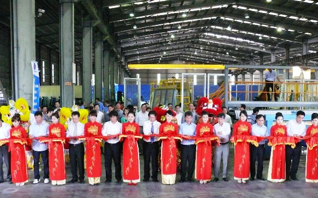 Công ty Kính nổi Viglacera, bước chuyển mình đổi mới chào mừng dấu son 39 năm ngày truyền thống TCT